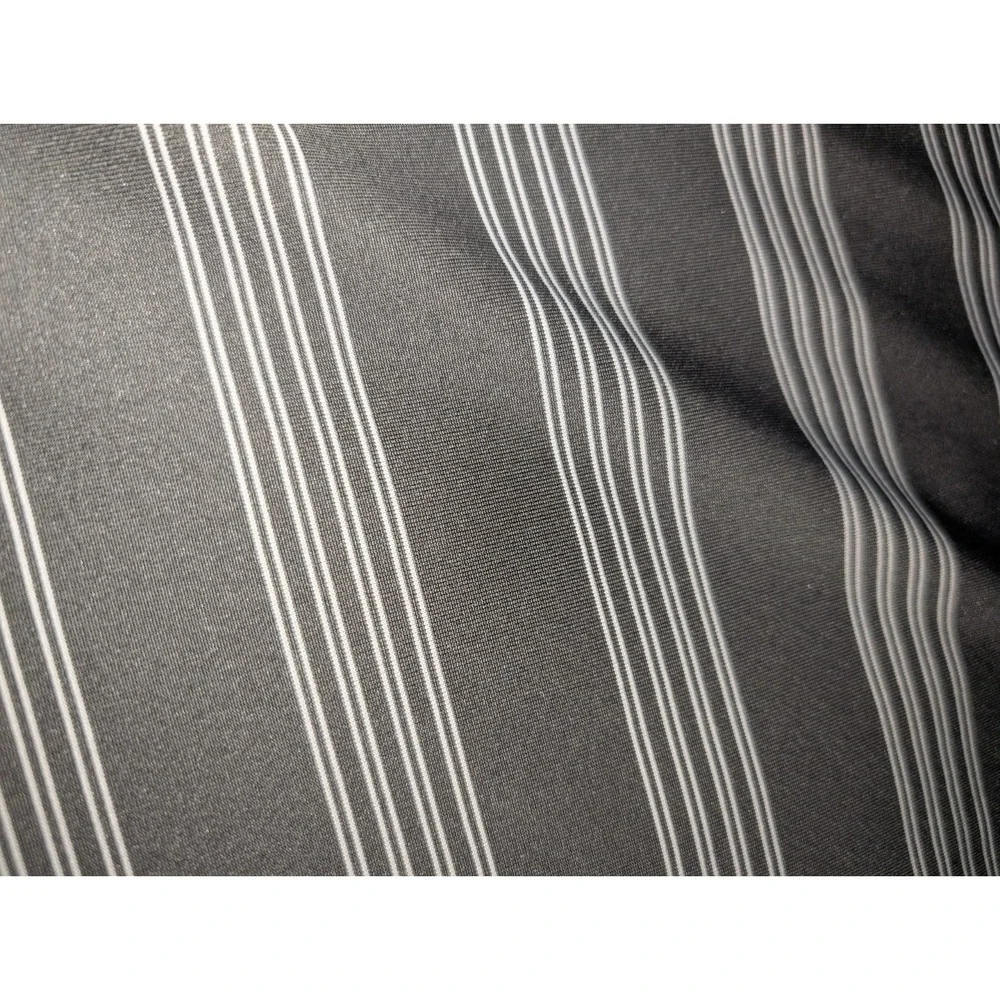 Nike Men's XL Gray and White Striped Drifit Short Sleeve Performance‎ Golf Polo